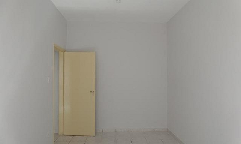 Goiânia - Casa Padrã...
