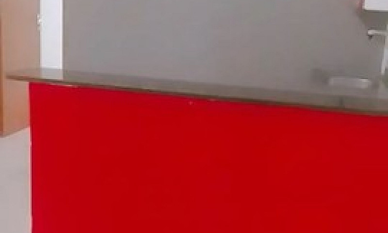 Alugo Kitnet...