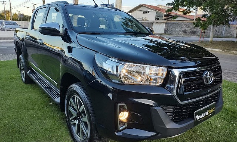 Toyota Hilux 2.8 Srv...