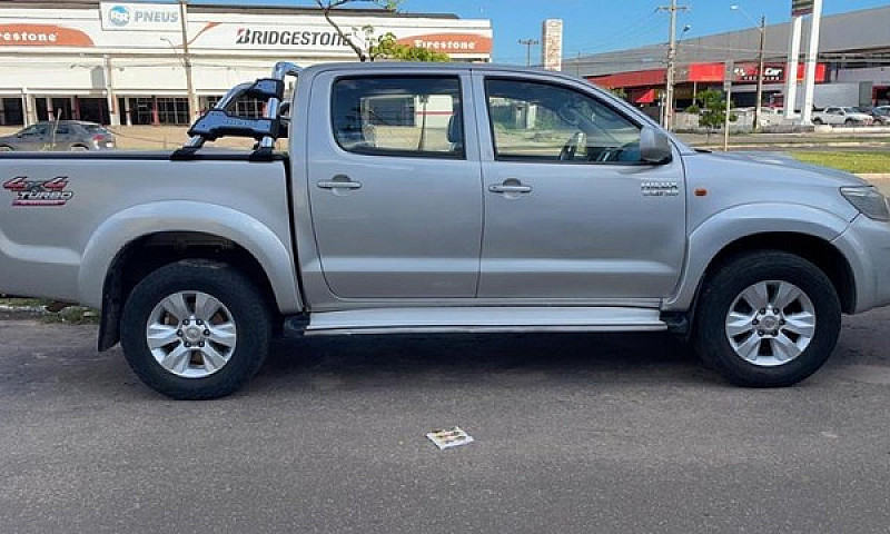 Toyota Hilux Std 201...