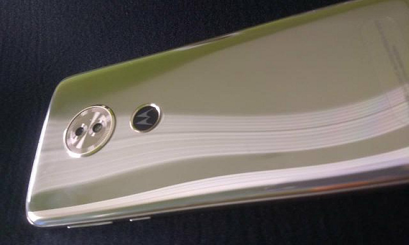 Moto G6 Play R$750...