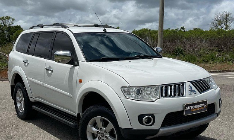 Mitsubishi Pajero Da...
