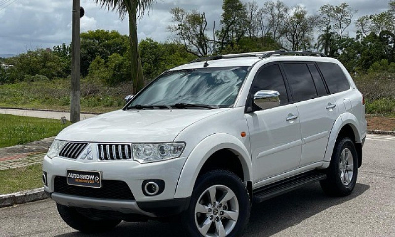 Mitsubishi Pajero Da...
