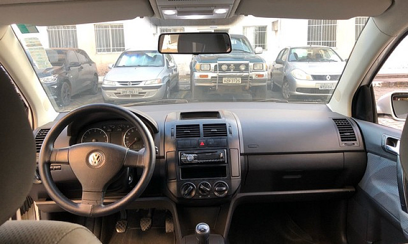 Polo Hatch 1.6...
