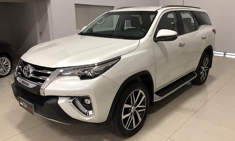 Toyota Hilux Sw4 Srx...