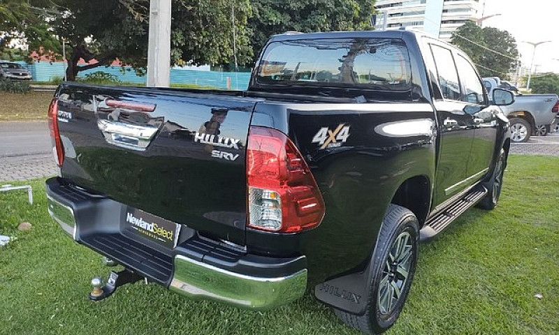 Toyota Hilux 2.8 Srv...