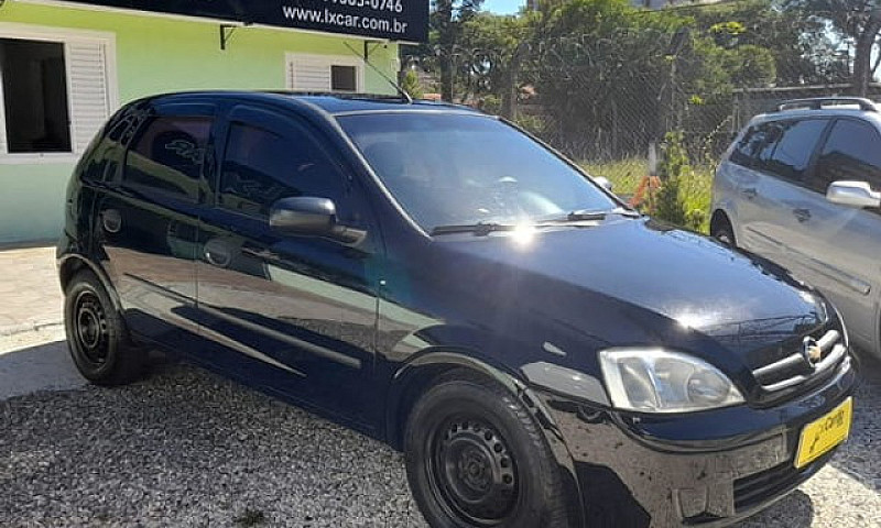 Chevrolet Corsa Hatc...