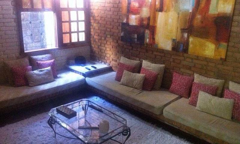 Quarto Mobiliado 150...