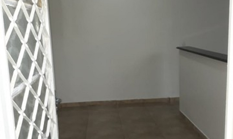 Alugo Casa De 1 Quar...