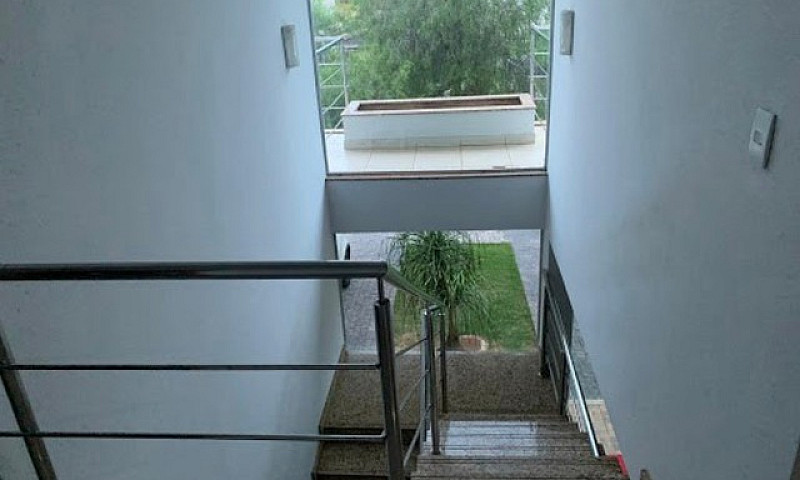 Aluguel Sobrado Alto...