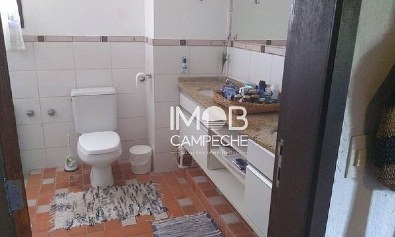 Casa 4 Dormitórios E...
