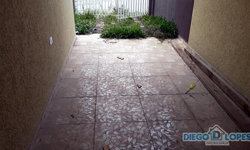 Casa À Venda Com 2 D...