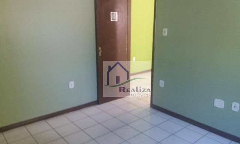 Casa Com 3 Dormitóri...