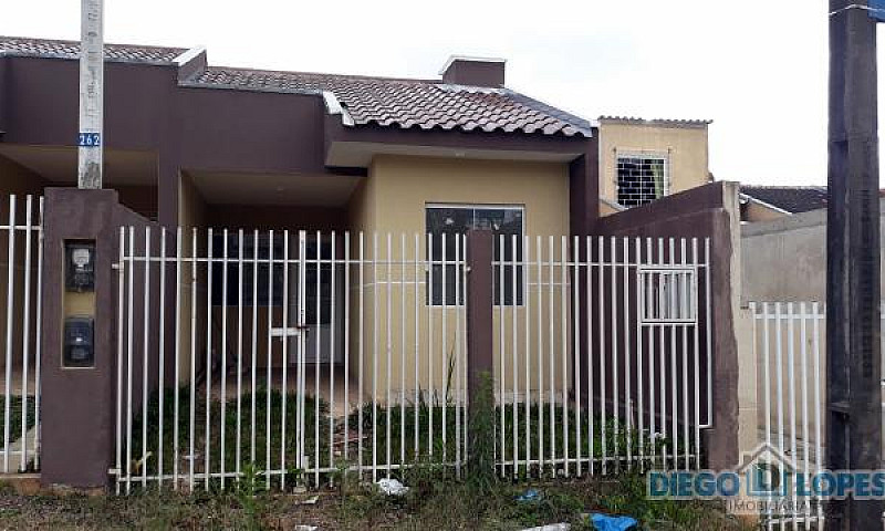 Casa À Venda Com 2 D...