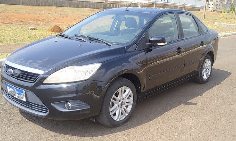 Focus Sedan 2011 2.0...