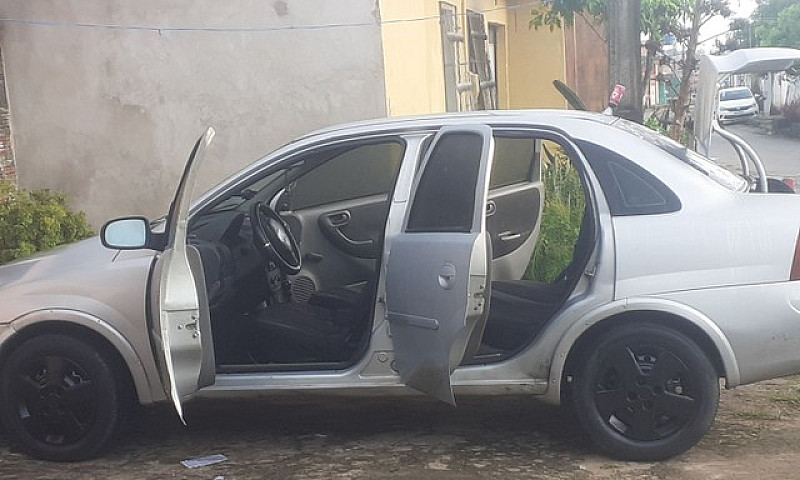 Corsa Sedã1.0 Econôm...