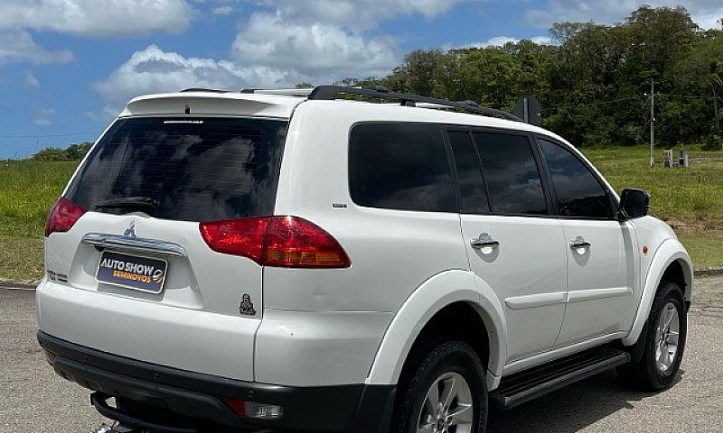 Mitsubishi Pajero Da...