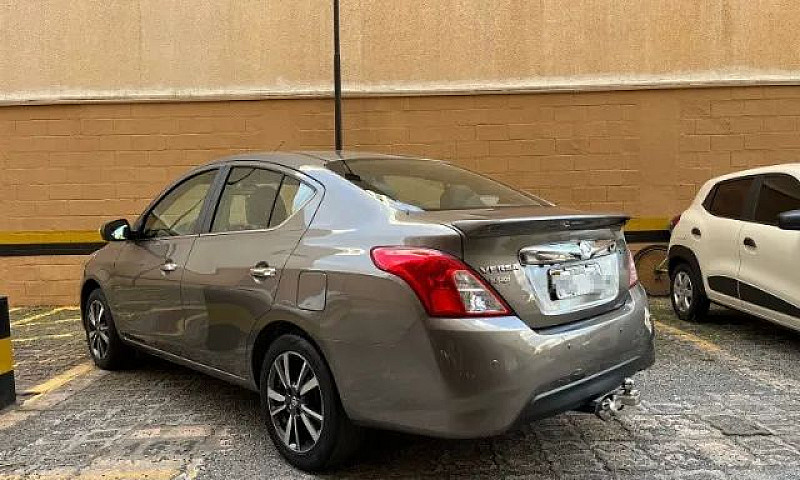 Nissan Versa 1.6 Sl ...
