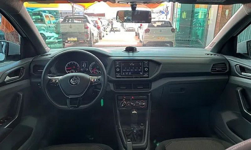 Volkswagen - T-Cross...