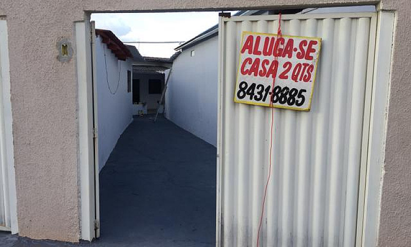 Casinha 2/4 Com Gara...