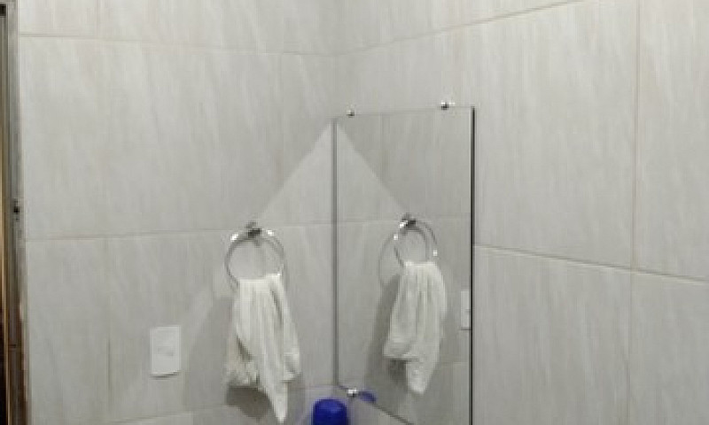 Residência Na Cidade...