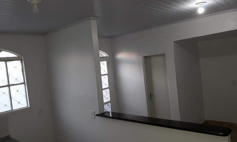 Alugo Casa De 1 Quar...