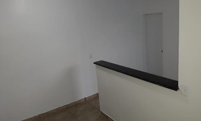 Alugo Casa De 1 Quar...