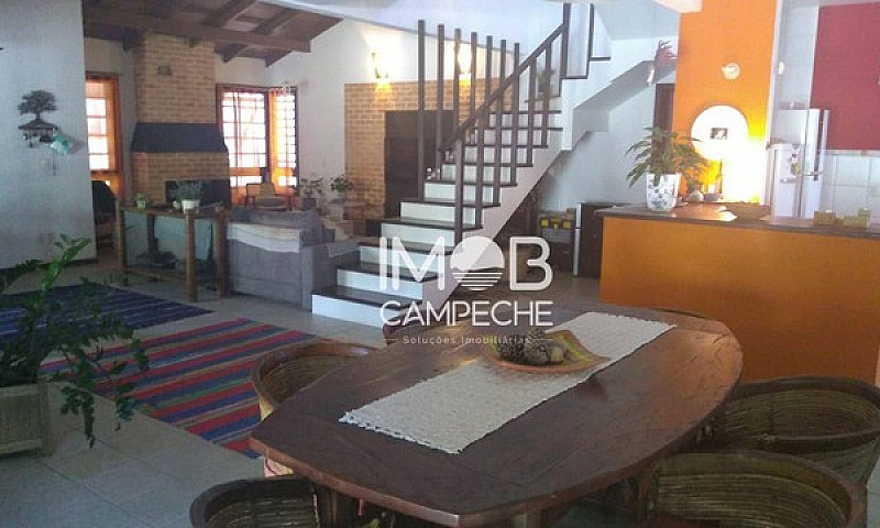 Casa 4 Dormitórios E...