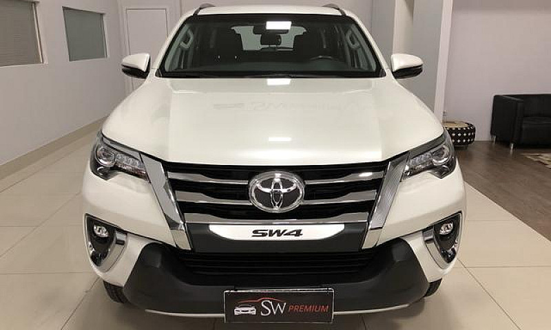 Toyota Hilux Sw4 Srx...