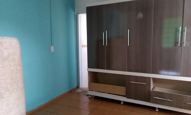 Casa Semi-Mobiliada...