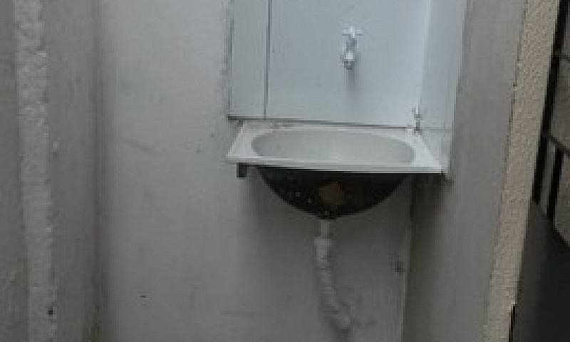 Alugam-Se Apartament...