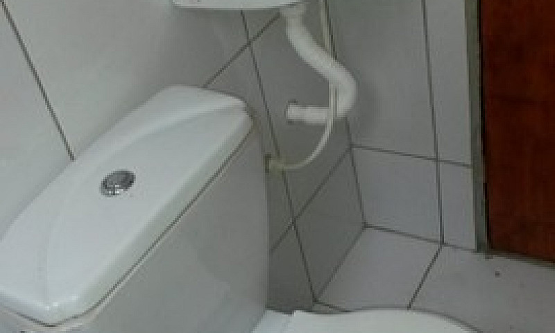 Alugam-Se Apartament...