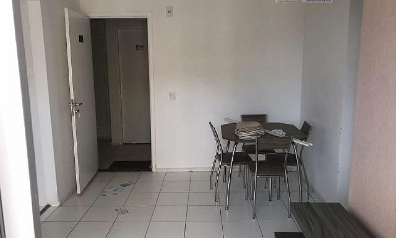 Apartamento Semi-Mob...