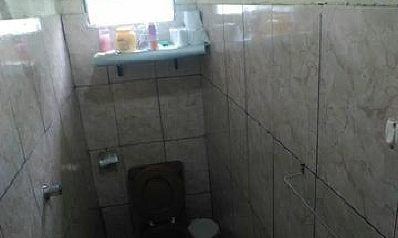 Vendo Casa No Bairro...