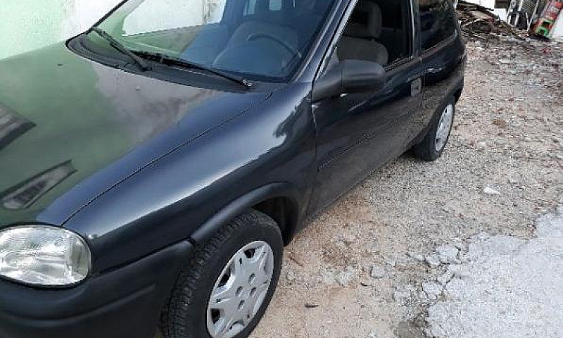 Gm - Chevrolet Corsa...