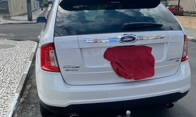 Ford Edge Limited V6...