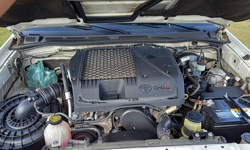 Hillux 3.0 Srv 2012/...