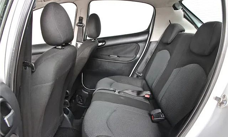 Peugeot 207 Sedan 20...
