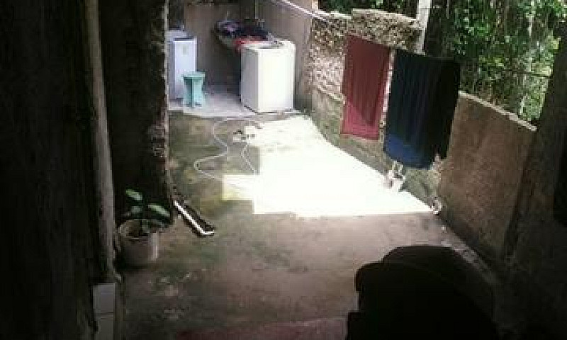 Vendo Casa No Bairro...