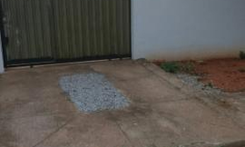 Vende-Se Esse Imovel...