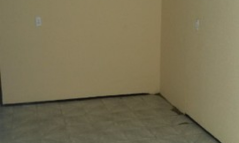 Alugam-Se Apartament...