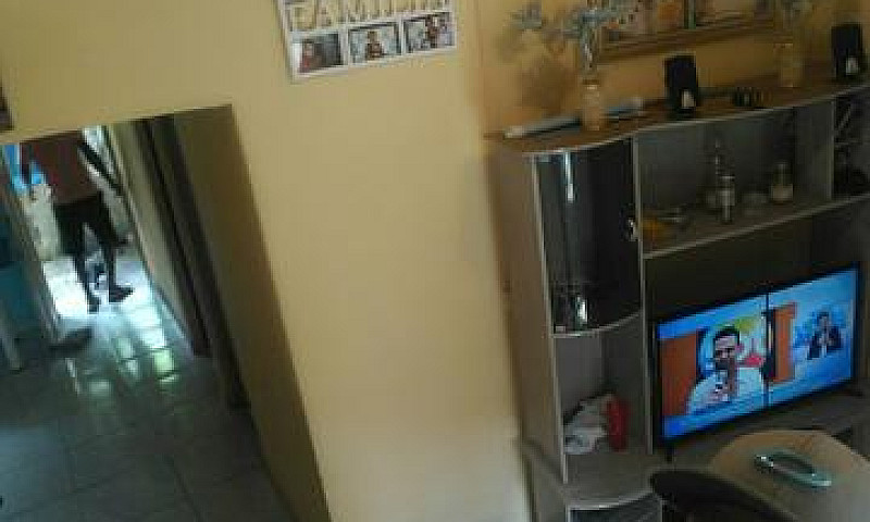 Vendo Casa No Bairro...