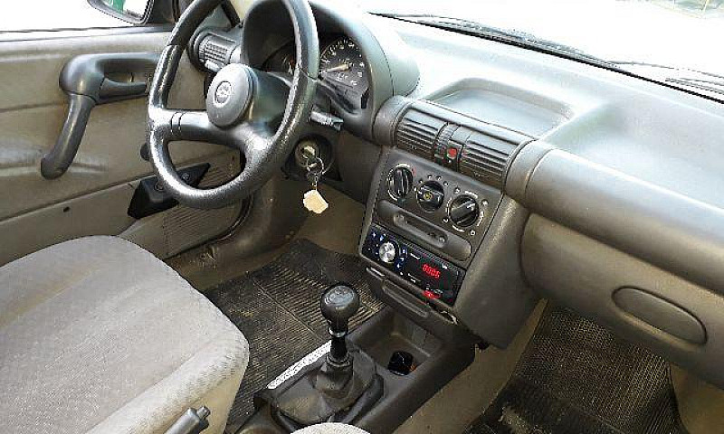 Gm - Chevrolet Corsa...