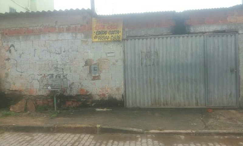 Vende -Se Casa...