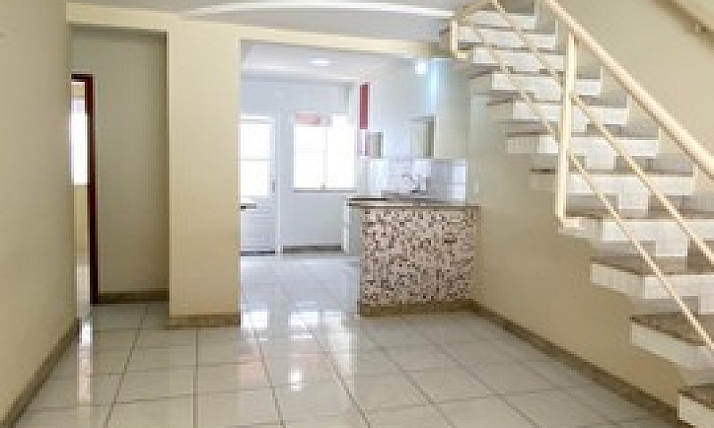 Casa 3 Quartos Com S...