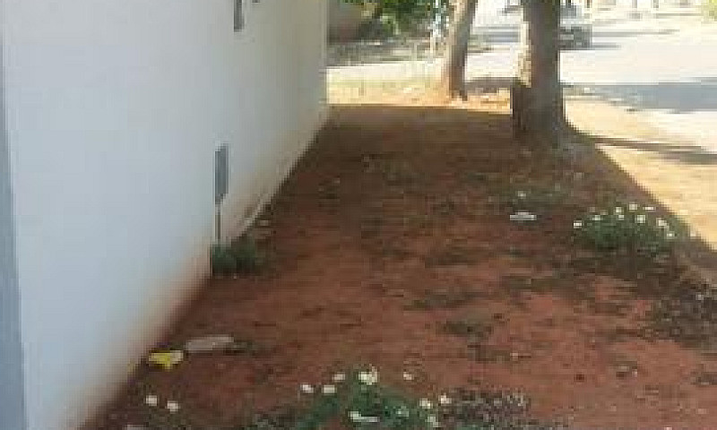 Vende-Se Esse Imovel...