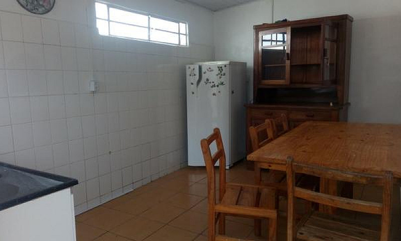 Casa Semi-Mobiliada...