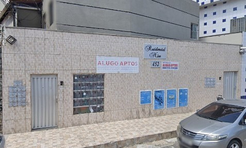 Alugam-Se Apartament...