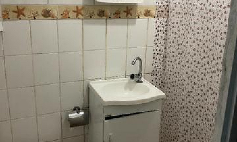 Casa Semi-Mobiliada...