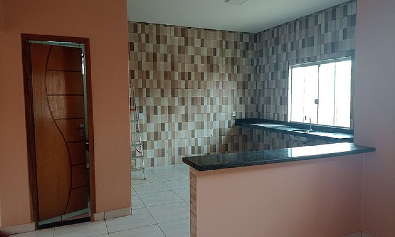 Aluga-Se Casa...